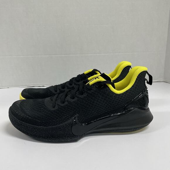 mamba focus all black